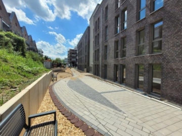 geräumige 3-Zimmer-Wohnung mit Sonnenbalkon und TG-Stellplatz im beliebten Kölner Süden, 50968 Köln, Etagenwohnung