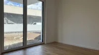 Kinderzimmer oder Büro mit Zugang zum Garten
