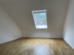 Schlafzimmer/ Gästezimmer - Exklusive Maisonettewohnung mit Dachterasse in Bestlage von Leverkusen-Schlebusch!