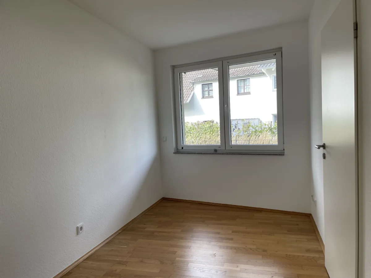 Kinderzimmer o. Büro